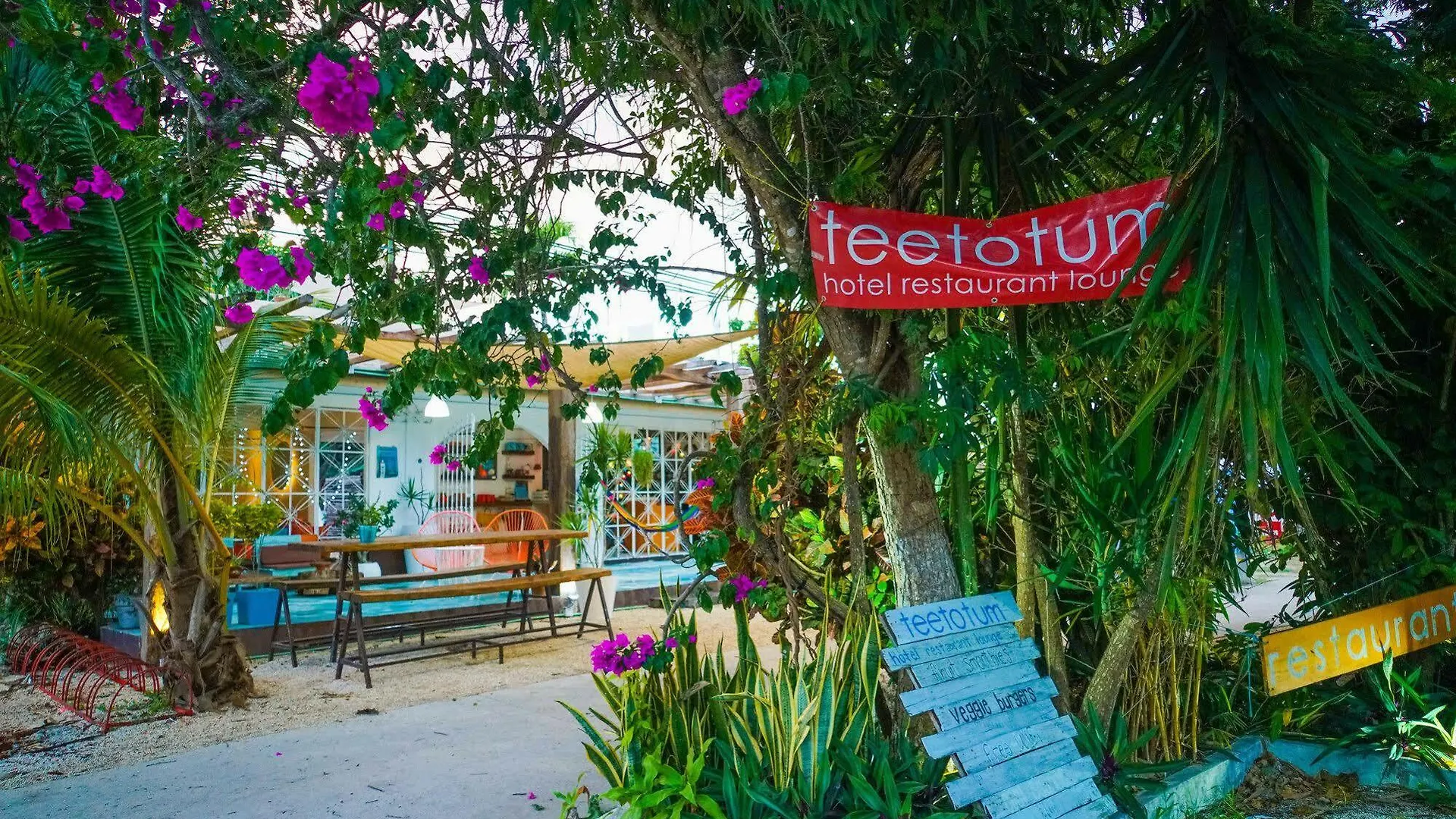 ***  Teetotum Hotel Tulum México